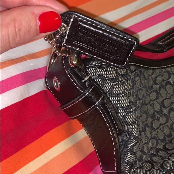 Coach purse - Picture 3 of 4